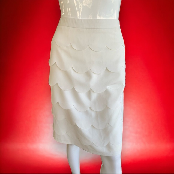 ZAC & RACHEL WHITE SCALLOPED TIERED PENCIL SKIRT. WOMEN’S SIZE 10 - Picture 2 of 7